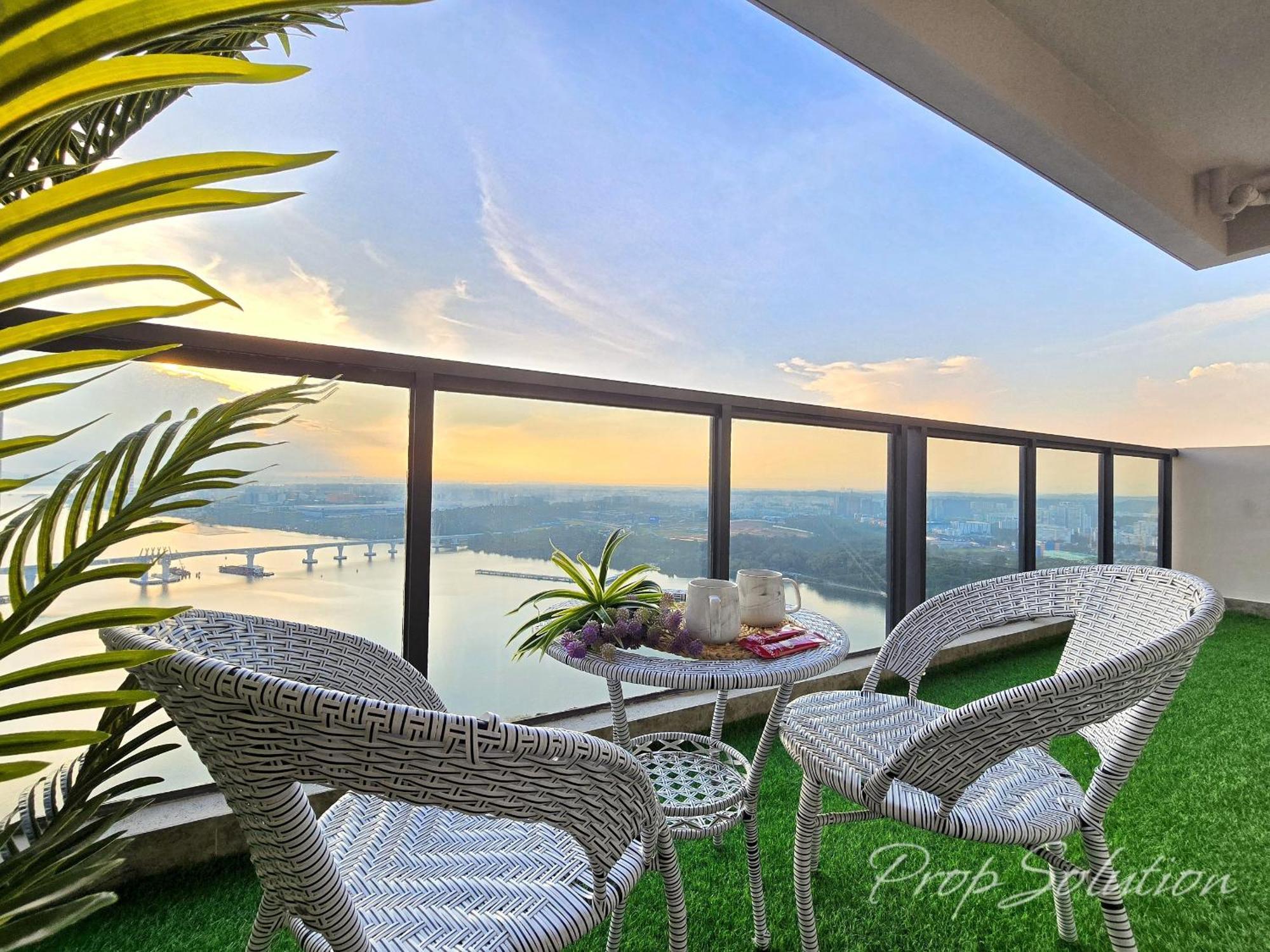 Full Seaview 3br Ciq 9-10 Pax Pangsapuri