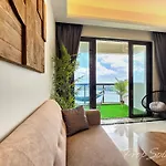 Full Seaview 3Br Johor Bahru Ciq 9-10 Pax
