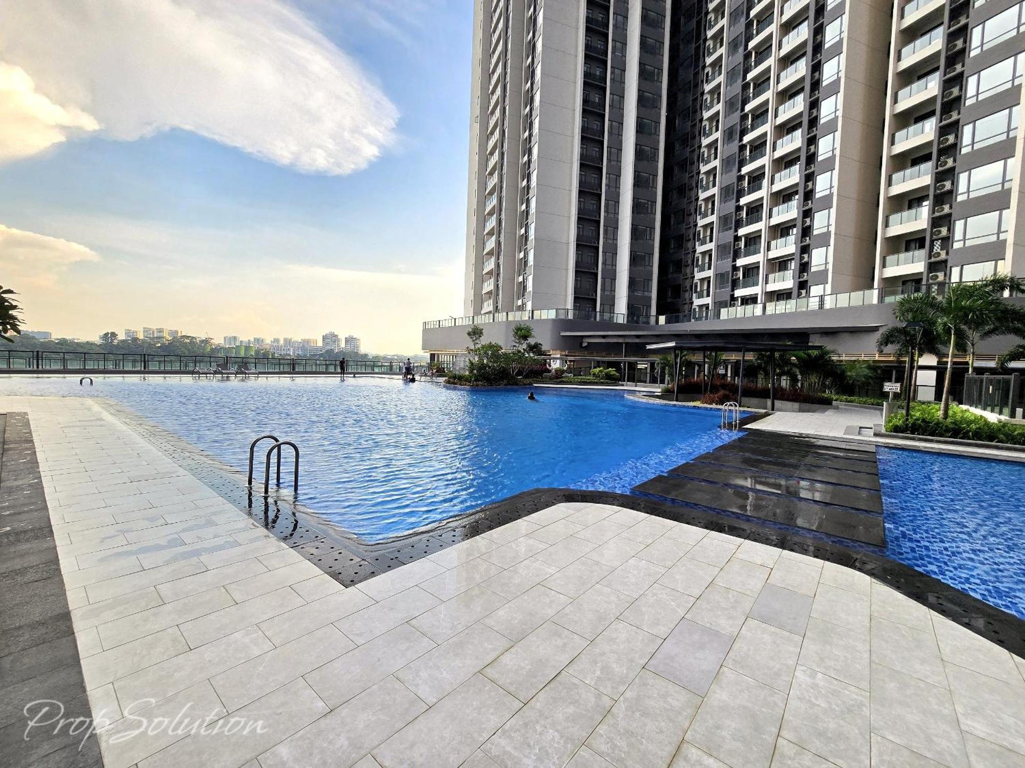 Full Seaview 3br Ciq 9-10 Pax Pangsapuri
